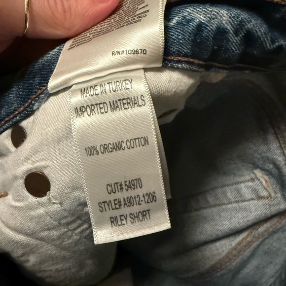 Agolde Riley Short - Picture 5 of 5